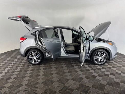 Used 2022 Honda HR-V EX image 11