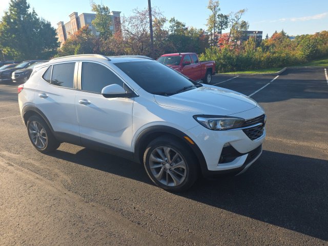 Used 2020 Buick Encore GX Select w/ Experience Buick Package FWD image 2
