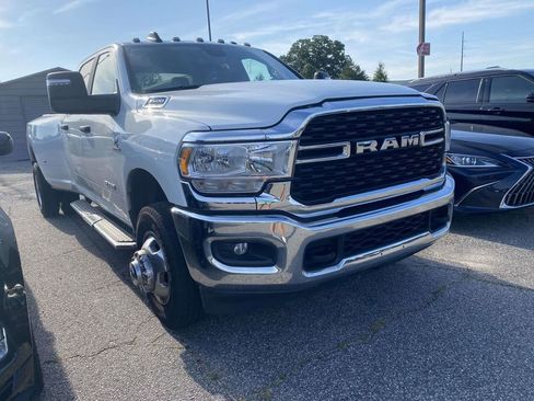 Used 2024 RAM 3500 Big Horn AWD/4WD image 1