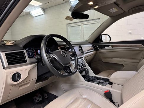 Used 2019 Volkswagen Atlas SEL Premium AWD/4WD image 15