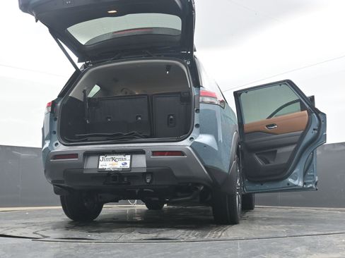 New 2026 Nissan Pathfinder Platinum AWD/4WD image 43