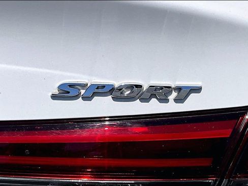 Certified 2024 Honda Civic Sport image 22