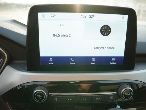 Used 2022 Ford Escape SE w/ Cold Weather Package image 5