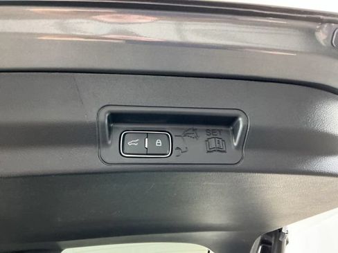 Used 2026 Ford Explorer Active w/ Active Comfort Package AWD/4WD image 33