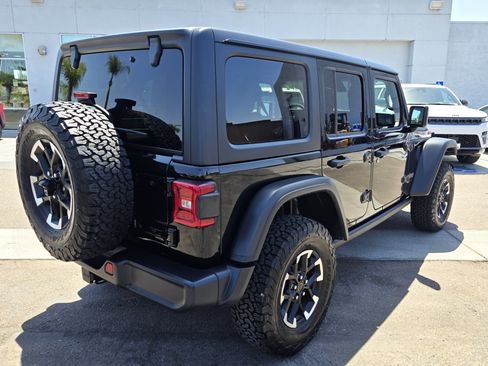 Certified 2026 Jeep Wrangler Unlimited Rubicon AWD/4WD image 5
