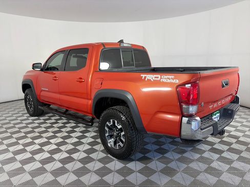 Used 2016 Toyota Tacoma TRD Off-Road w/ Towing Package RWD image 5