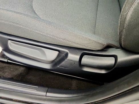 Used 2025 Kia K4 FWD image 11
