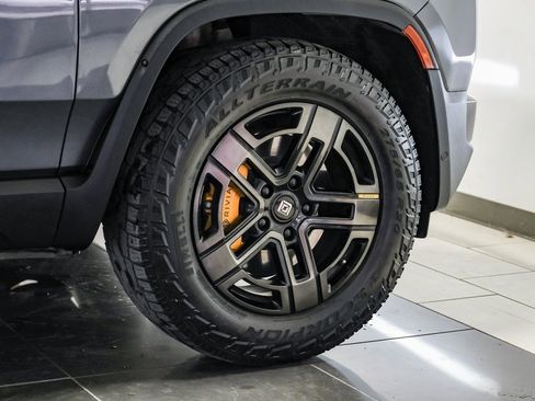 Used 2023 Rivian R1S Adventure image 57
