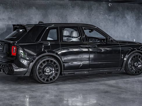 Used 2025 Rolls-Royce Cullinan AWD/4WD image 26