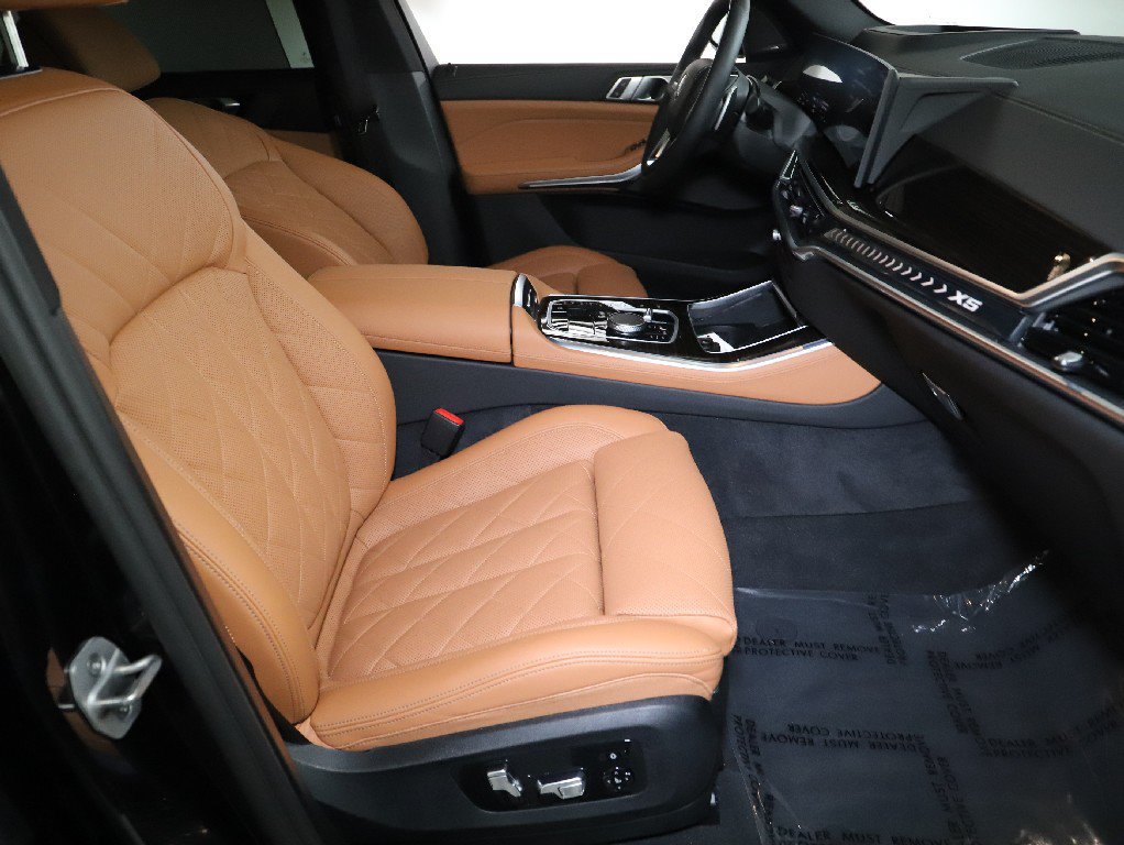 Used 2026 BMW X5 xDrive40i AWD/4WD image 38