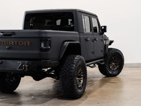 Used 2025 Jeep Gladiator Sport AWD/4WD image 42