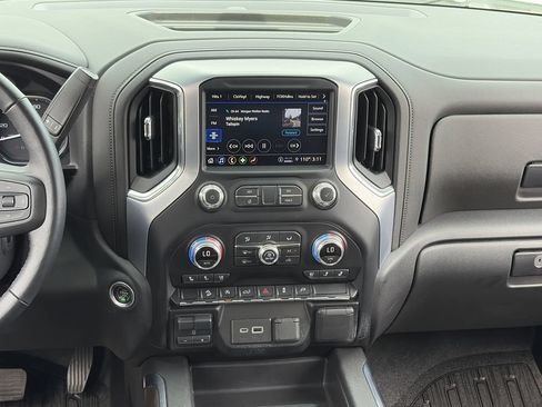 Used 2021 GMC Sierra 1500 SLT w/ SLT Premium Package AWD/4WD image 14