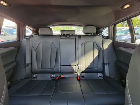 Used 2025 BMW X4 xDrive30i image 17