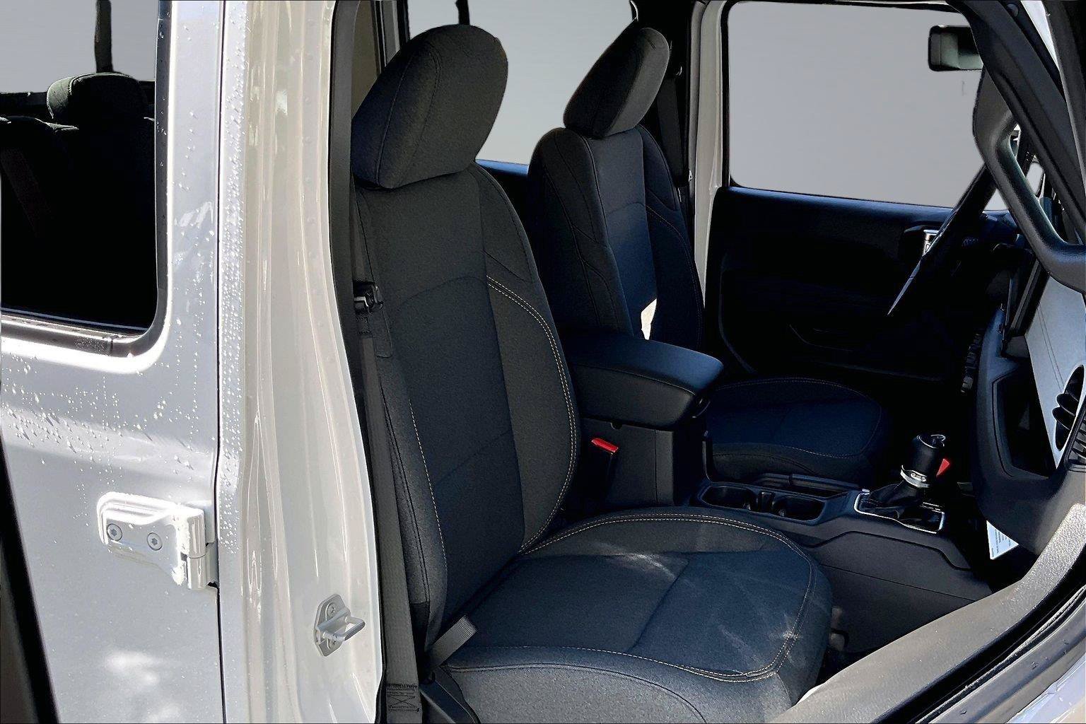 New 2027 Jeep Gladiator Sport AWD/4WD image 9