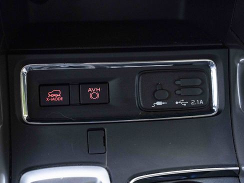Used 2019 Subaru Ascent Limited AWD/4WD image 32