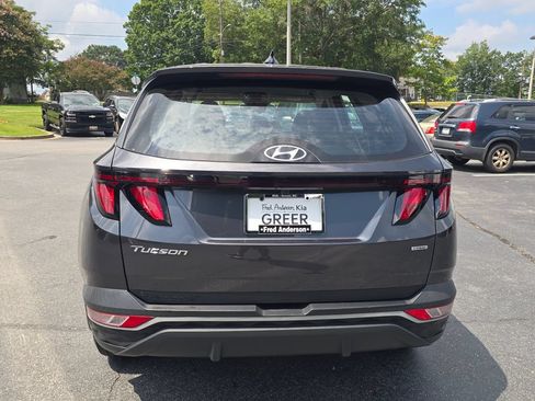 Used 2023 Hyundai Tucson SE w/ Cargo Package AWD/4WD image 4