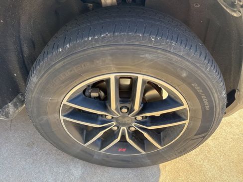 Used 2019 Jeep Grand Cherokee Trailhawk image 33