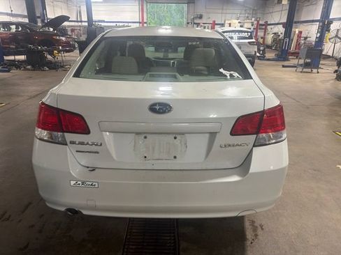 Used 2012 Subaru Legacy 2.5i Premium w/ All-Weather Pkg AWD/4WD image 18