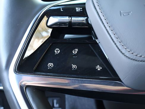 Certified 2025 Cadillac Escalade Sport Platinum image 28