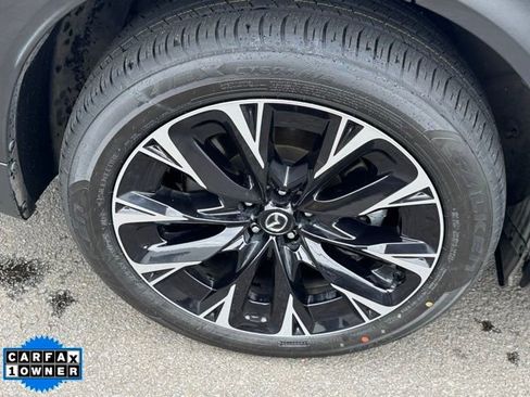 Used 2024 MAZDA CX-90 Plug-In Hybrid w/ Premium Pkg image 9