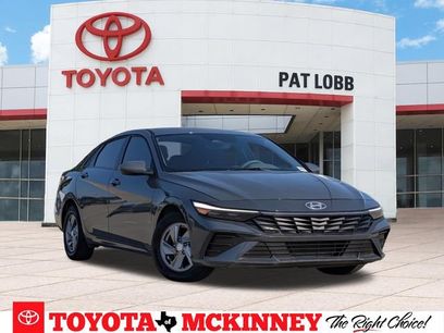 Used 2025 Hyundai Elantra SE