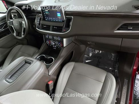 Used 2022 Chevrolet Tahoe Z71 w/ Luxury Package AWD/4WD image 23