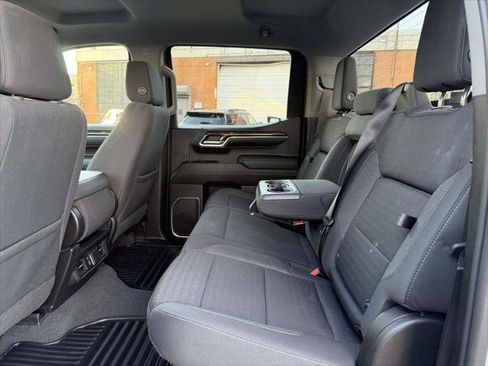 Used 2022 GMC Sierra 1500 Elevation w/ LPO, Elevation Black Package image 12