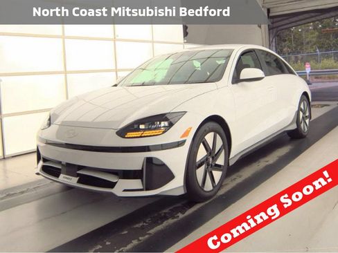 Used 2024 Hyundai Ioniq 6 SE RWD image 1