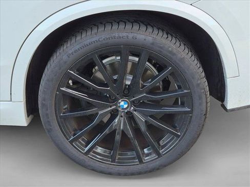 Used 2021 BMW X5 sDrive40i w/ M Sport Package RWD image 19