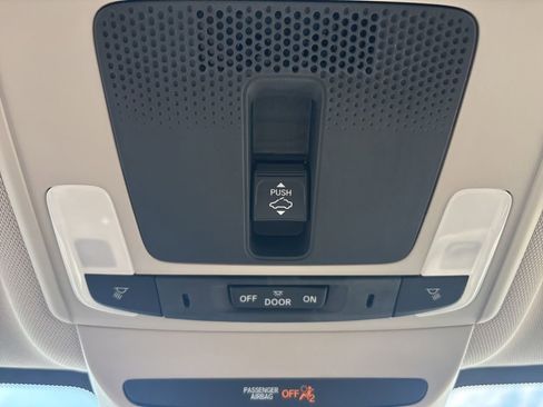 Used 2023 Honda HR-V EX-L image 23