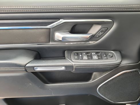 Used 2024 RAM 1500 Laramie image 16