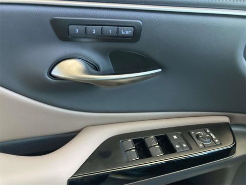 New 2025 Lexus ES 350 w/ Premium Package image 10