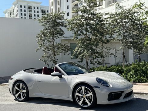 Used 2021 Porsche 911 Carrera RWD image 6