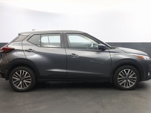 Certified 2024 Nissan Kicks SV image 4