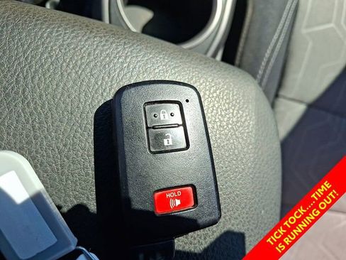 Certified 2023 Toyota Tacoma TRD Off-Road AWD/4WD image 18