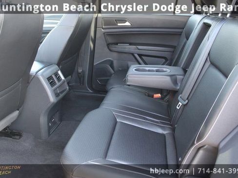 Used 2020 Volkswagen Atlas Cross Sport SEL image 42