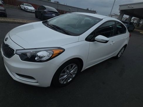 Used 2016 Kia Forte LX w/ LX Popular Plus Package image 1