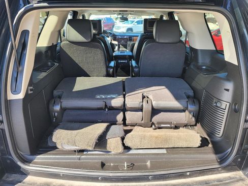 Used 2013 Cadillac Escalade Platinum image 11