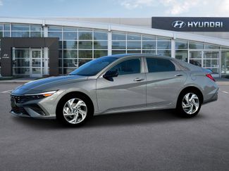 New 2025 Hyundai Elantra Sport video 2