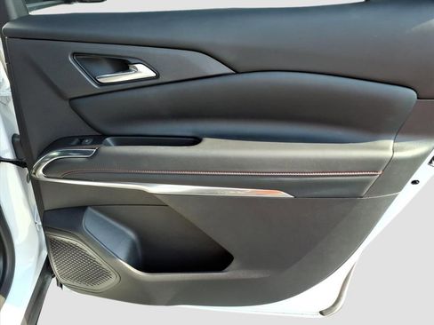 Used 2025 Chevrolet Traverse Z71 w/ LPO, Floor Liner Package image 15