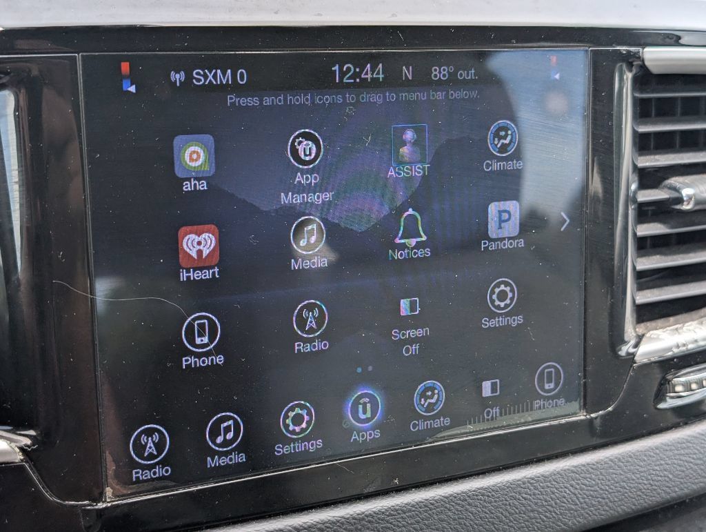 Used 2017 Chrysler Pacifica Touring FWD image 19