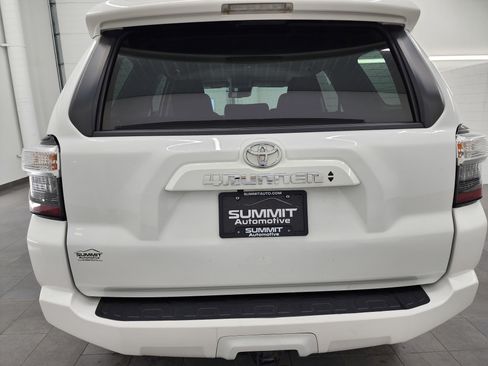 Used 2021 Toyota 4Runner SR5 image 25