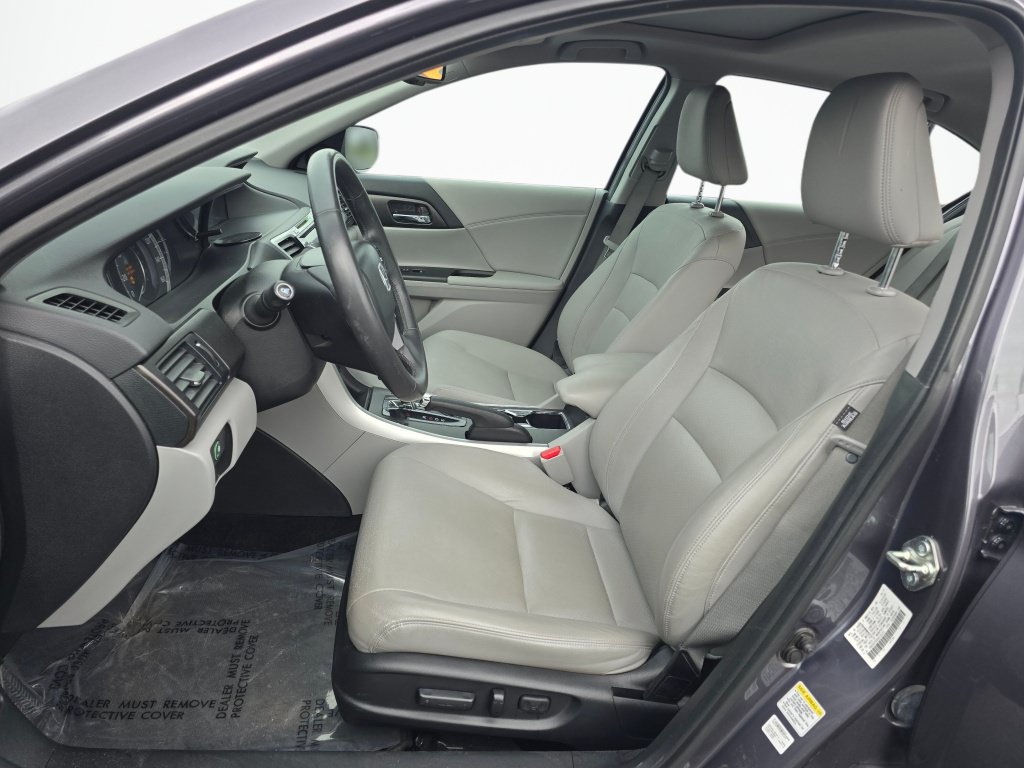 Used 2014 Honda Accord Touring image 13