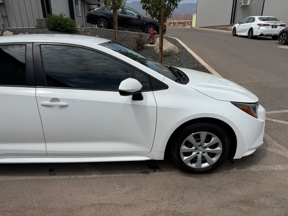 Used 2024 Toyota Corolla LE FWD image 11