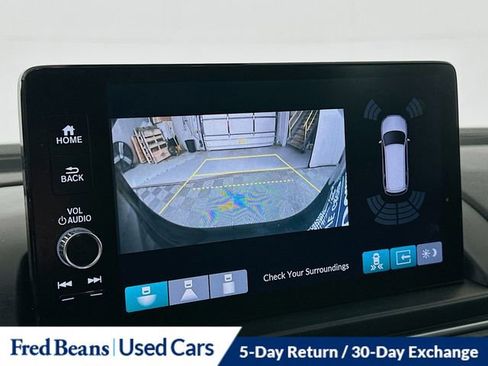 Used 2025 Honda Pilot Touring image 15