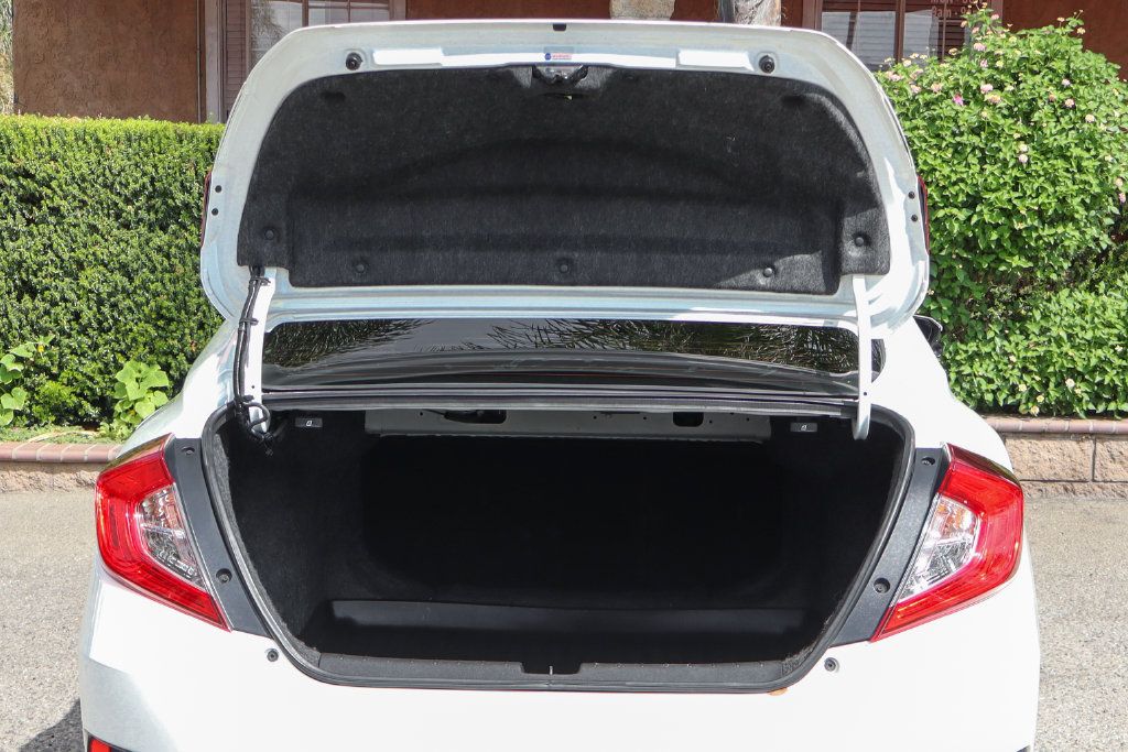 Used 2018 Honda Civic EX image 8