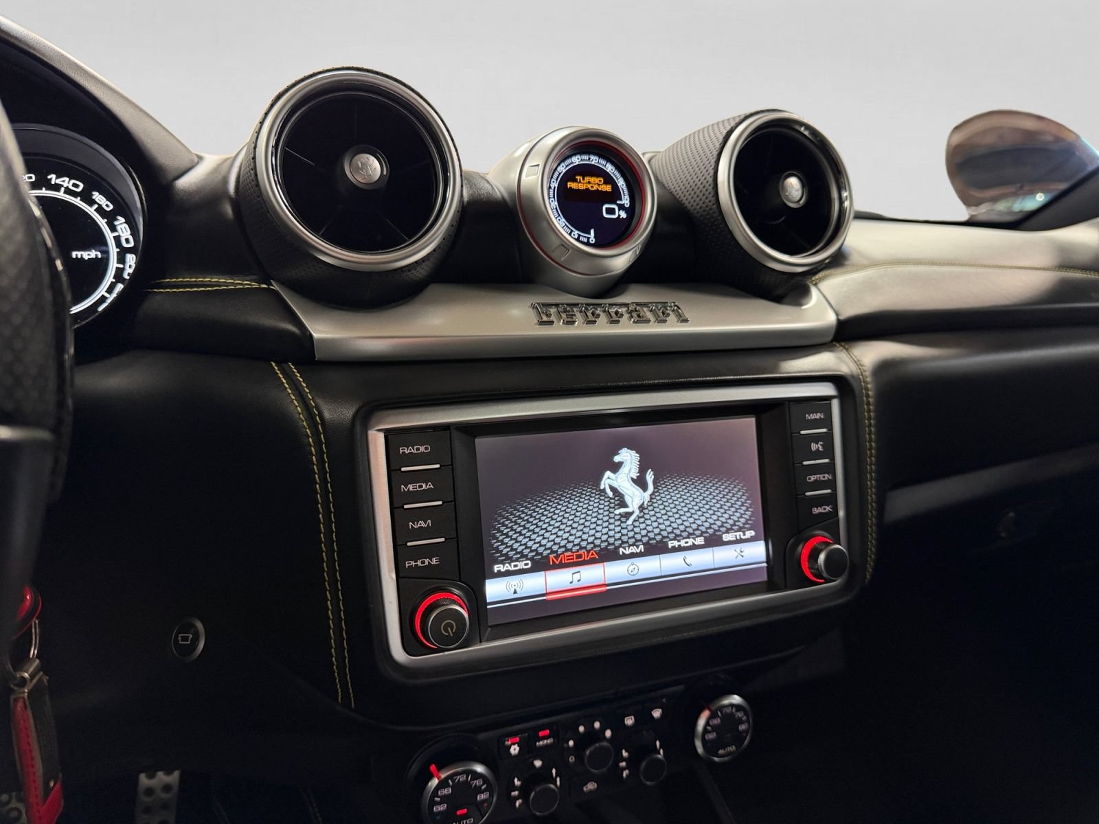 Used 2015 Ferrari California T RWD image 29