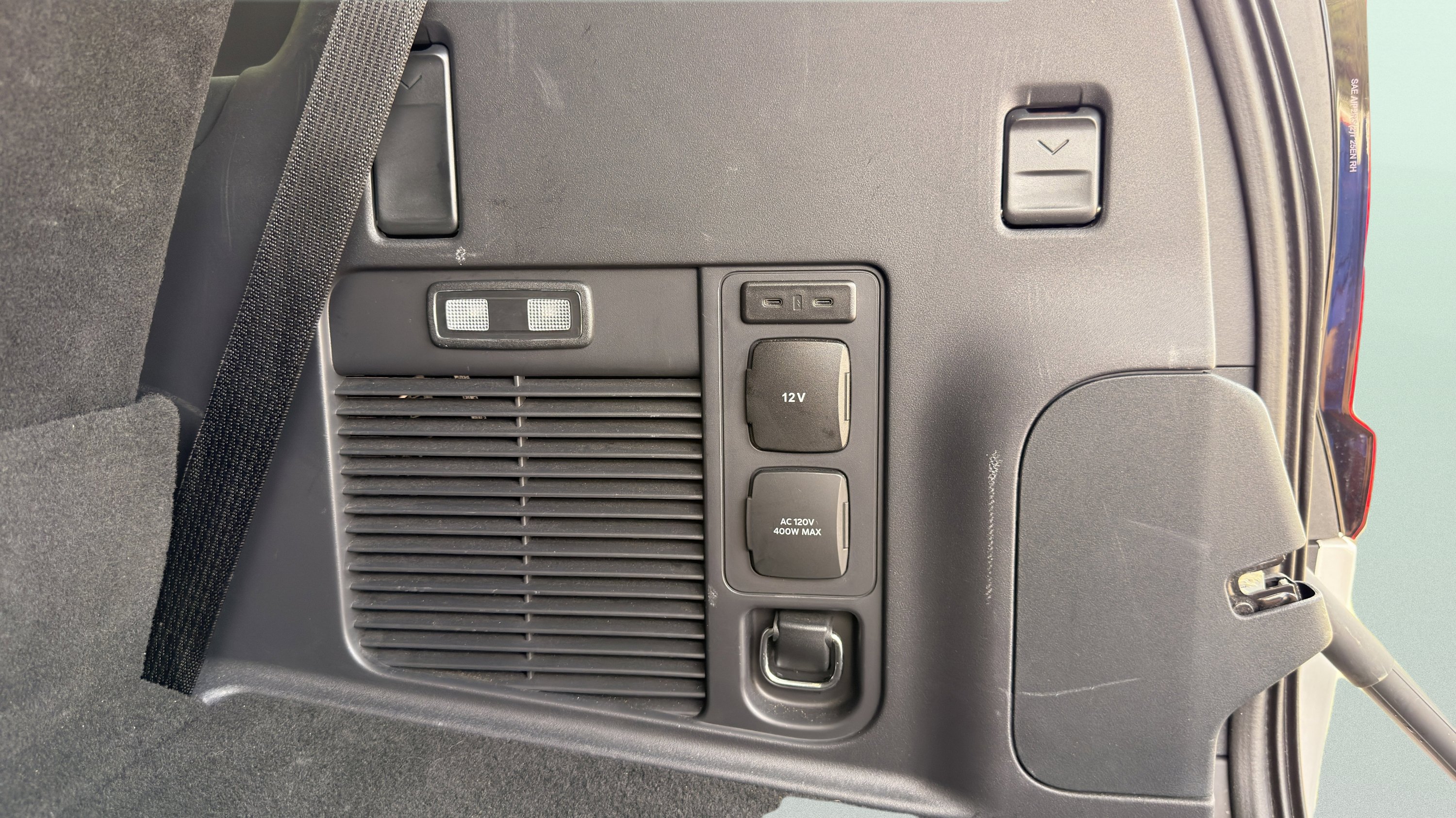 Used 2025 Ford Expedition Platinum AWD/4WD image 34