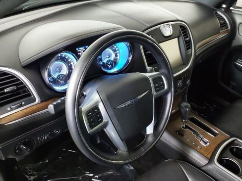 Used 2012 Chrysler 300 C Luxury Series RWD image 10