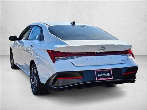 New 2026 Hyundai Elantra Limited image 9